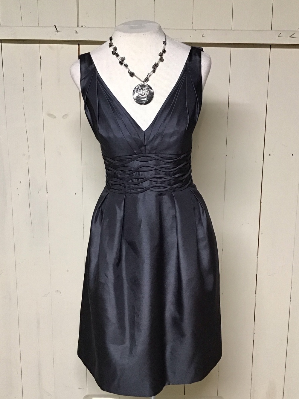 JS Boutique Taffeta V-Neck Sleeveless Gray Braided Waist Dress w/ Pockets Size 4